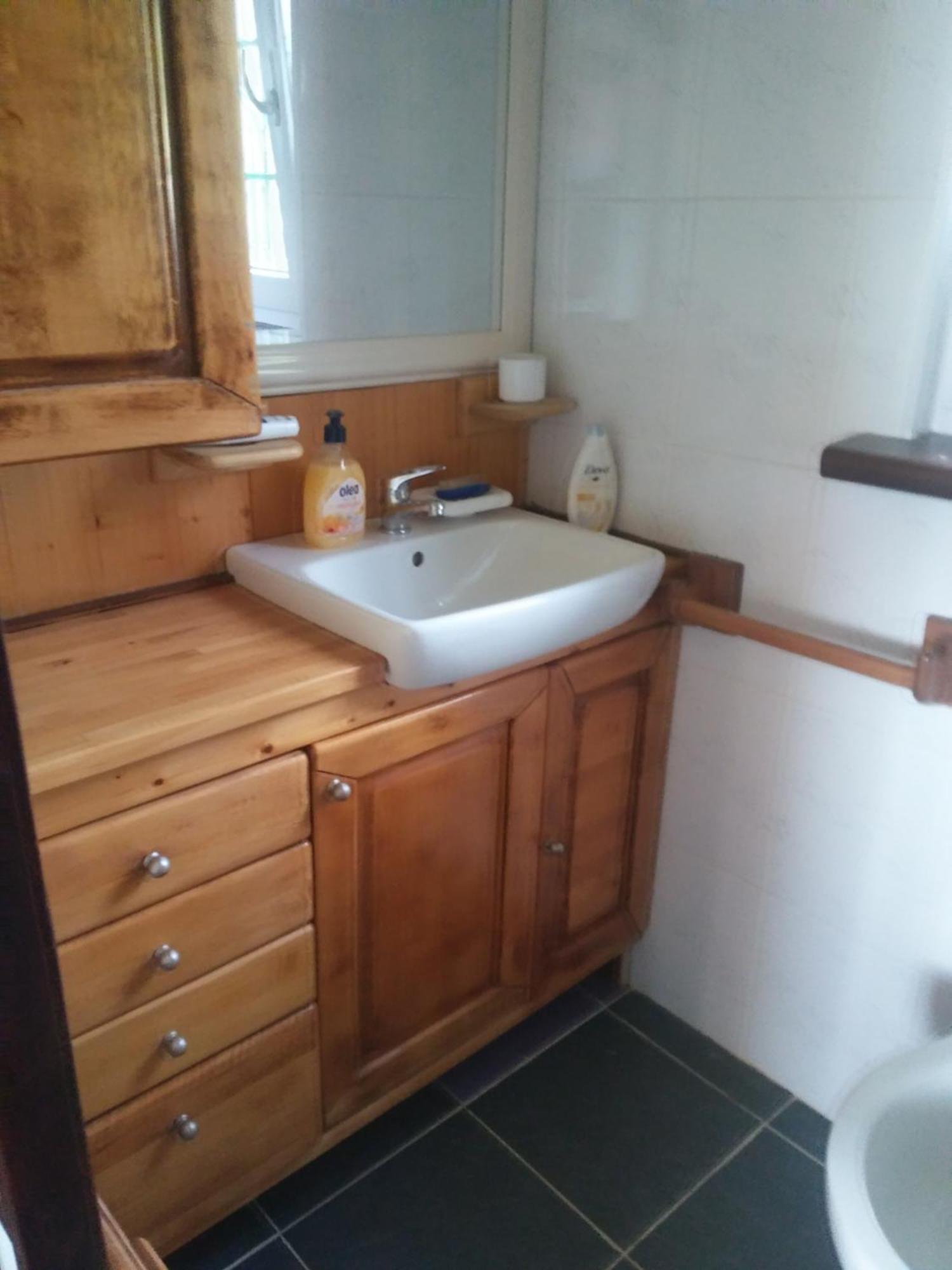 Apartments Pomjan Pogled Na Gore מראה חיצוני תמונה
